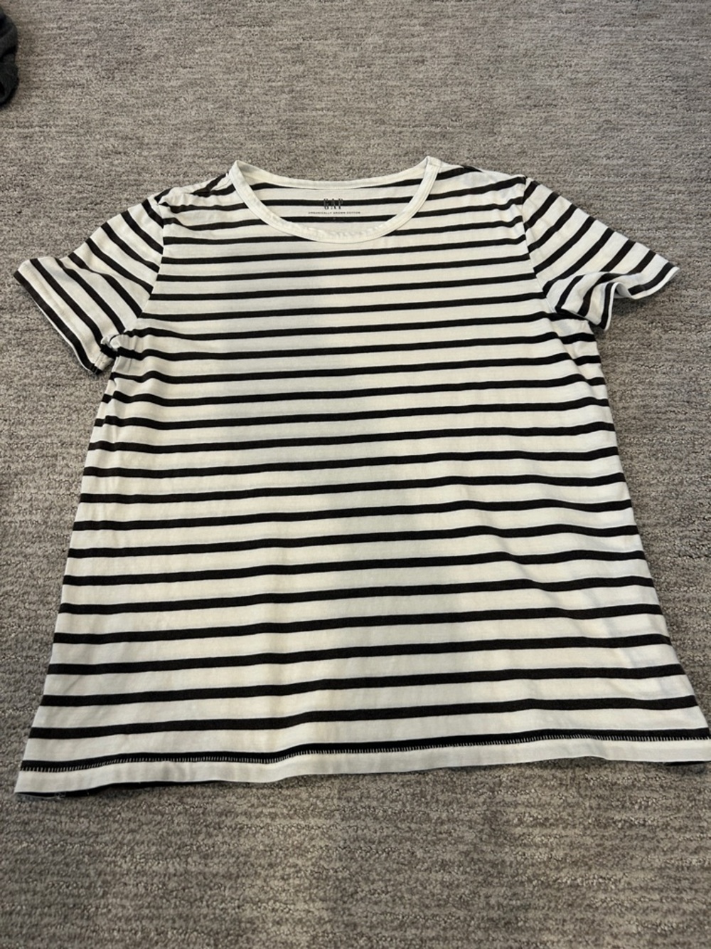 GAP Black and White Striped Short Sleeve Tee